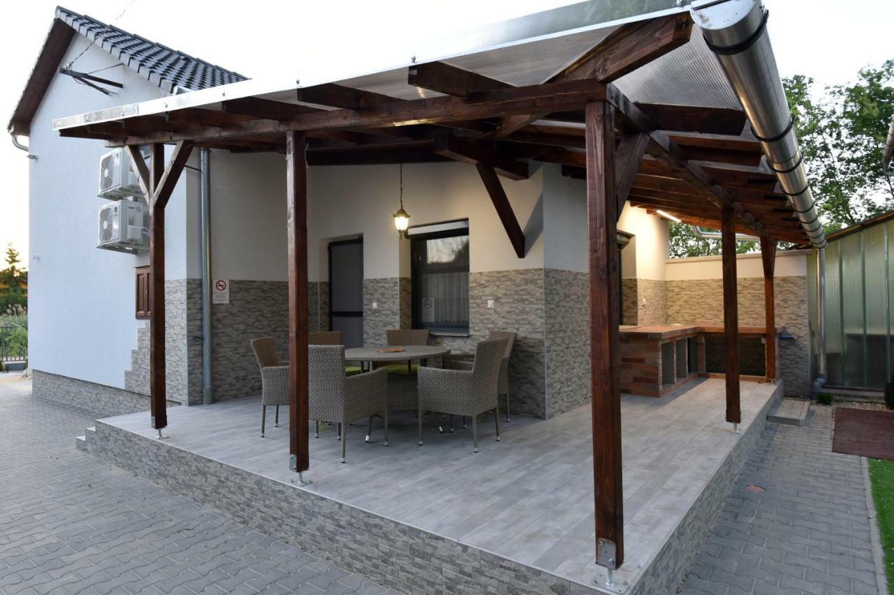 Siraly Apartman Hajdúnánás 외부 사진